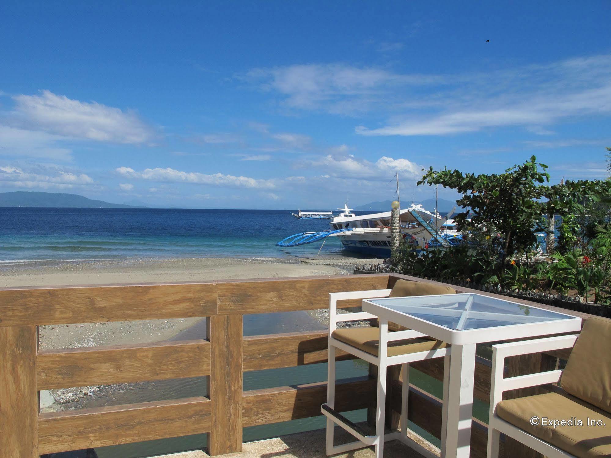 Infinity Resort Puerto Galera Exterior foto